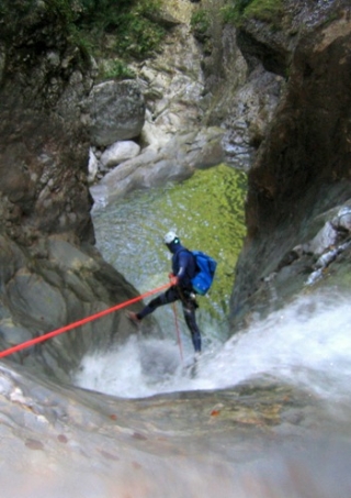 Impara a calarti in corda doppia con Serre Che Canyon 